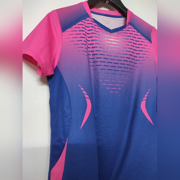 Sports wear Tshirt - Picture 7 of 13